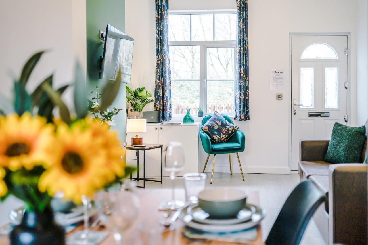Stunning 3-Bed Home In Nantwich By 53 Degrees Property - Amazing Location, Ideal For Groups - Sleeps 6 Kültér fotó