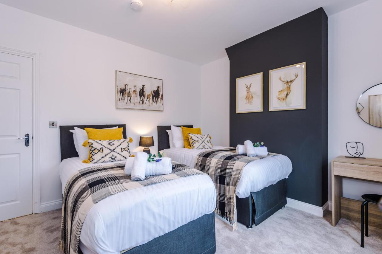 Stunning 3-Bed Home In Nantwich By 53 Degrees Property - Amazing Location, Ideal For Groups - Sleeps 6 Kültér fotó