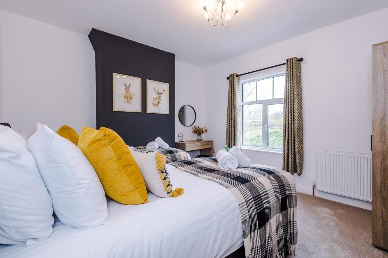 Stunning 3-Bed Home In Nantwich By 53 Degrees Property - Amazing Location, Ideal For Groups - Sleeps 6 Kültér fotó