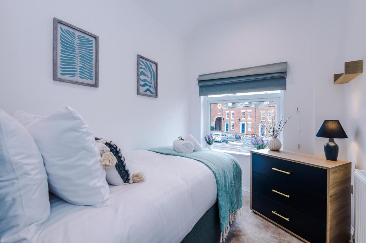 Stunning 3-Bed Home In Nantwich By 53 Degrees Property - Amazing Location, Ideal For Groups - Sleeps 6 Kültér fotó