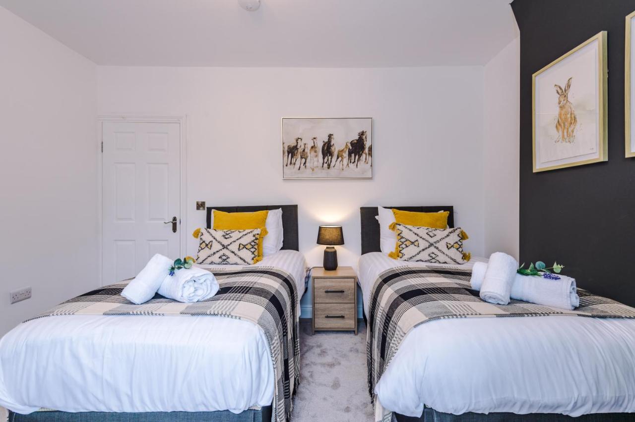 Stunning 3-Bed Home In Nantwich By 53 Degrees Property - Amazing Location, Ideal For Groups - Sleeps 6 Kültér fotó